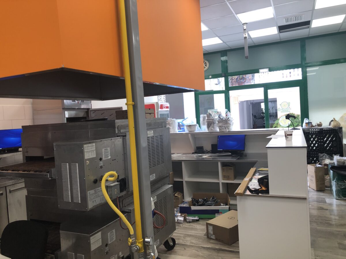 kataskeyi-katastimatos-pizza-fan-sto-perama (9)