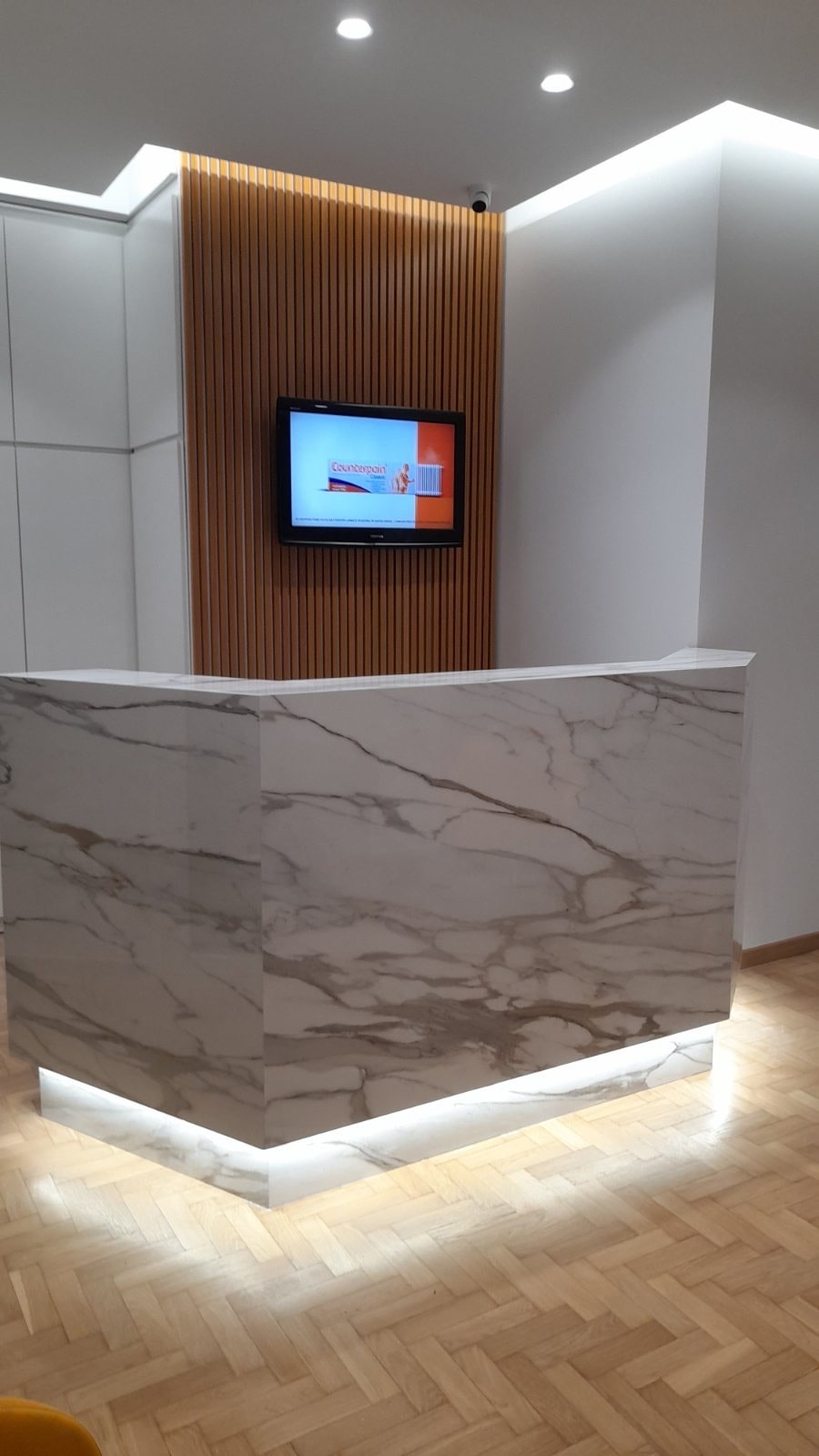 ktiriaki-anagennisi-kataskeyi-iatreiou-70-tetragonika-ston-peiraia (3)-min